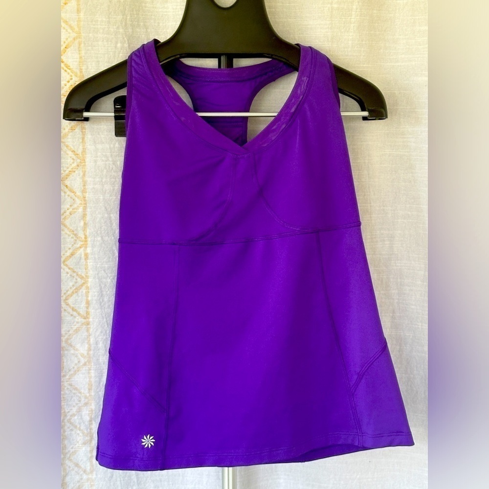 Athleta Purple Peek Tank Top Keyhole Back Athletic built in bra 38C